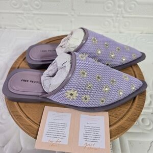 Free People Lavender Slip-on Becky‎ Daisy Mules Embroidered Flowers